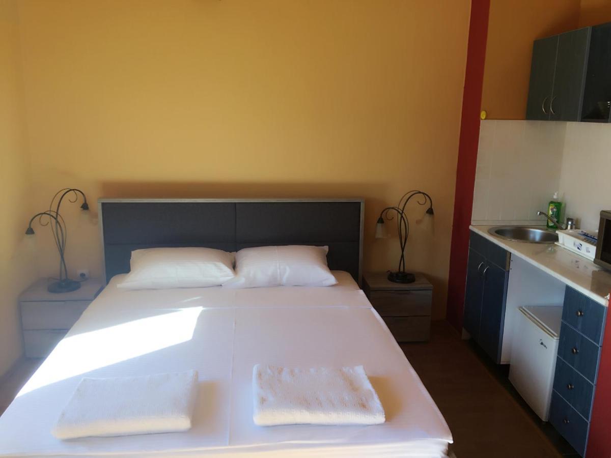 Apart Hotel Samardzic ティヴァト エクステリア 写真